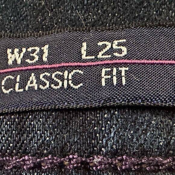 Women’s Vigoss Thompson Tomboy Jeans, Classic Fit, Size 31/25, Distressed - Picture 6 of 7